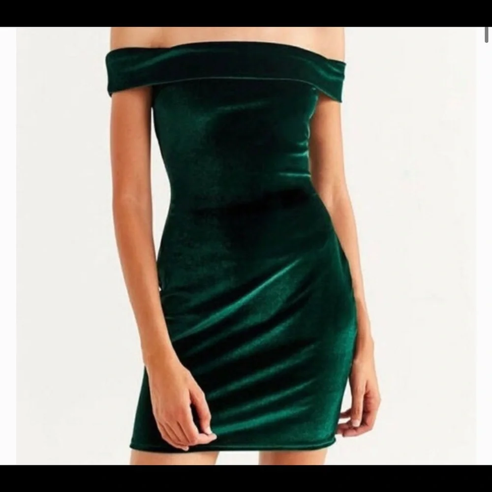 Urban Outfitters Velvet Off-Shoulder Mini Dress - Picture 1 of 3